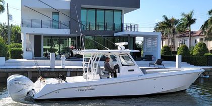 36' Everglades 2021 Yacht For Sale